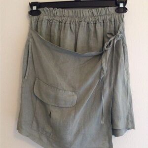 Acqua & Limone linen skort size small